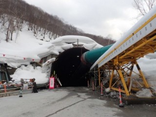 トンネル斜坑口(2019年3月現在)