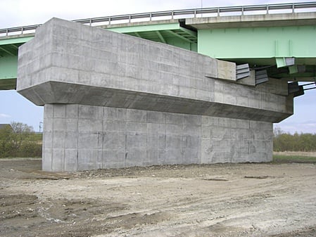 Ｐ−１